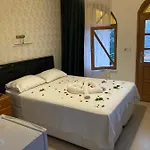 Apartment Sincer *