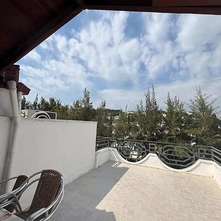 Sincer Apartment *