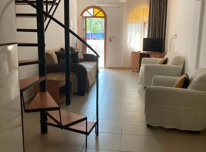 Sincer アパート クシャダス